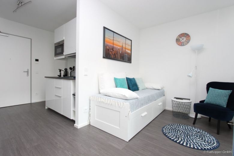 Top Apartment in Schwabing mit West-Balkon und Blick auf die Leopoldstraße