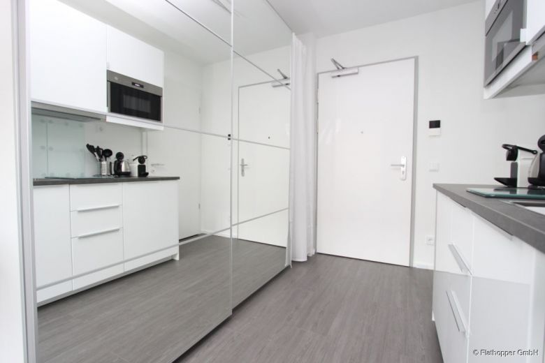 Top Apartment in Schwabing mit West-Balkon und Blick auf die Leopoldstraße