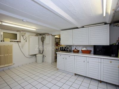 Urbanes Wohnen N&auml;he D&uuml;sseldorf &ndash; stilvolles, voll m&ouml;bliertes Haus mit Garten, Terrasse und Garage