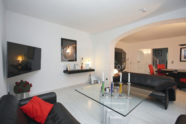 Voll m&ouml;bliertes Haus 176 m&sup2; | Expat-Family | ab 3 Monate | M&uuml;lheim/Speldorf Garten, Terrasse und Garage