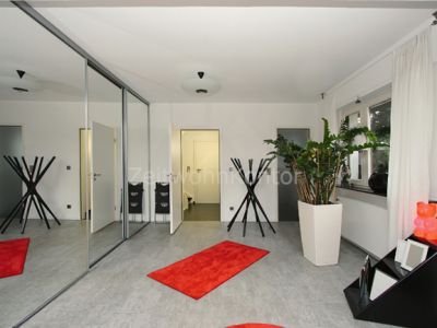 Voll m&ouml;bliertes Haus 176 m&sup2; | Expat-Family | ab 3 Monate | M&uuml;lheim/Speldorf Garten, Terrasse und Garage