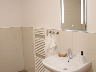 Hilden Stadtmitte, Vollständig möbilierte Wohnung 62qm