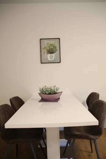 Hilden Stadtmitte, Vollständig möbilierte Wohnung 62qm