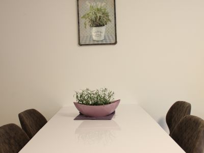 Hilden Stadtmitte, Vollständig möbilierte Wohnung 62qm