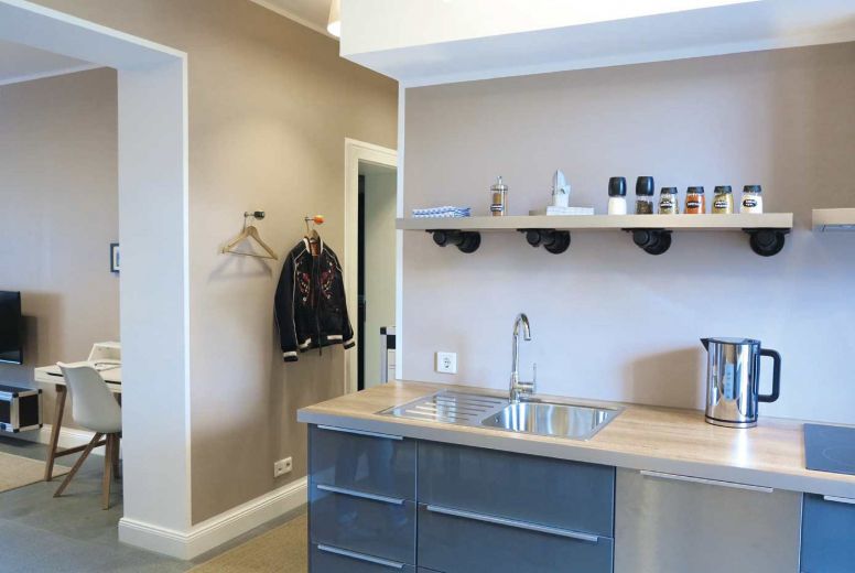 voll möblierte Wohnung mit Balkon, 1-2 Pers, inkl. Rundumservice, ruhig und zentral