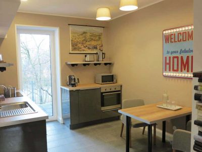 voll möblierte Wohnung mit Balkon, 1-2 Pers, inkl. Rundumservice, ruhig und zentral