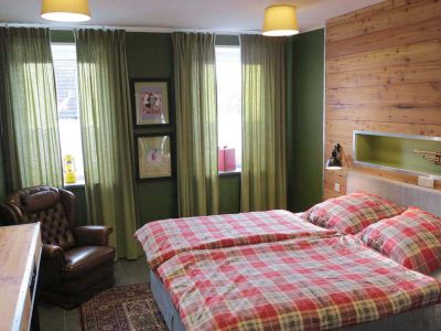 voll möblierte Wohnung mit Balkon, 1-2 Pers, inkl. Rundumservice, ruhig und zentral