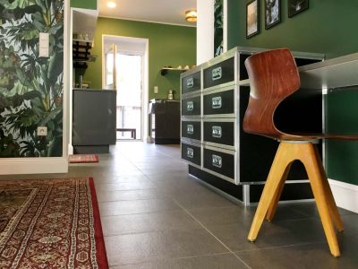 voll möblierte Wohnung mit Balkon, 1-3 Pers, inkl. Rundumservice, ruhig und zentral