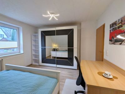 Wohnen in der Gartenstadt: Moderne 2-Raum-Wohnung N&auml;he Ruhr, Internet aktiv, Wallbox Ladestation E-Auto