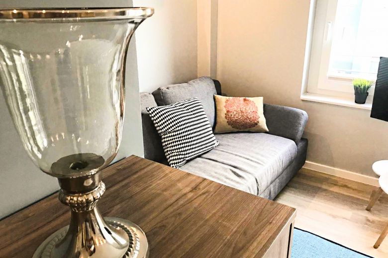 Luxus-Apartment in Pempelfort mit Balkon