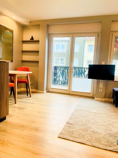 Luxus-Apartment in Pempelfort mit Balkon