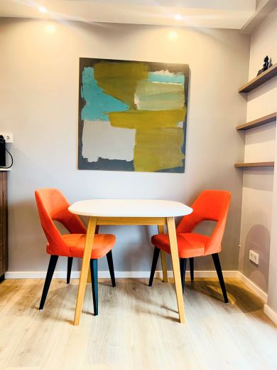 Luxus-Apartment in Pempelfort mit Balkon