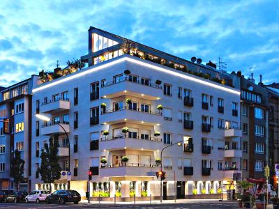 Luxus-Apartment in Pempelfort mit Balkon