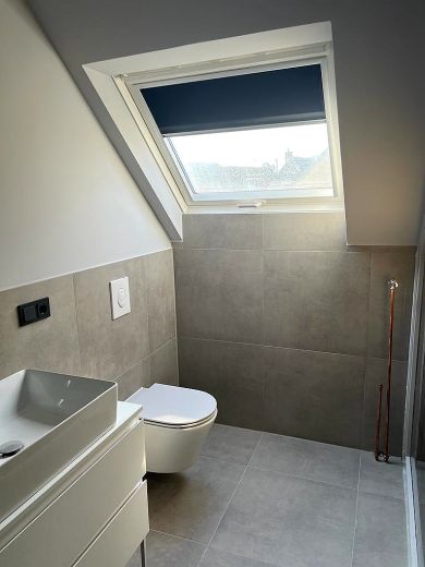 Carlstadt: Loft-Wohnung in begehrter Lage mit Einbauküche