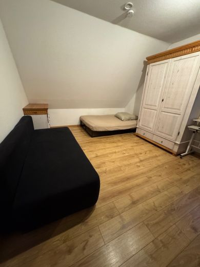 möbliertes WG Zimmer in Schnelsen