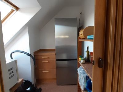 M&ouml;blierte 3-Zimmer-Wohnung in ruhiger Gr&uuml;nlage mit gro&szlig;em Garten-Vermietung auf Zeit f&uuml;r Berufspendler