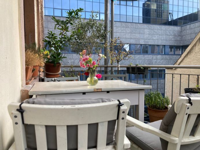 Gem&uuml;tliche Altbauwohnung im Nordend/Frankfurt (Februar-Juli)