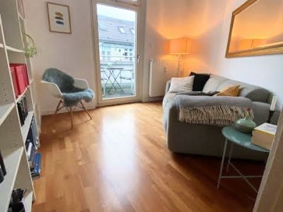 2-Zimmer-Wohnung mit Sonnenbalkon in Top Lage von Unterbilk