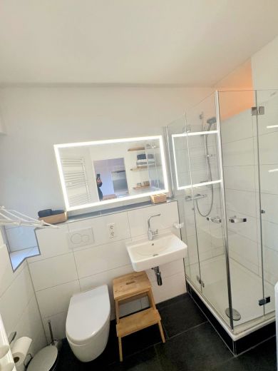 2-Zimmer-Wohnung mit Sonnenbalkon in Top Lage von Unterbilk