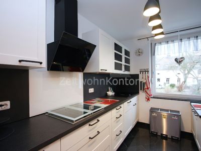 Schick modern, ruhig und zentral, mit Balkon und Garten!