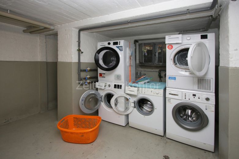 Schick modern, ruhig und zentral, mit Balkon und Garten!