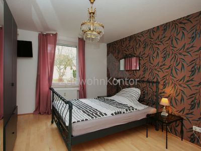 Schick modern, ruhig und zentral, mit Balkon und Garten!