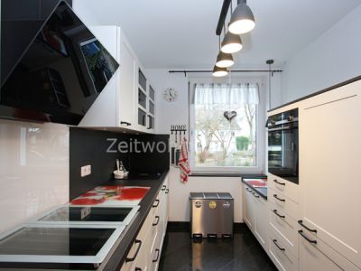 Schick modern, ruhig und zentral, mit Balkon und Garten!