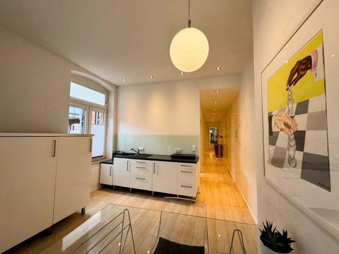 Unterbilk: Klasse Wohnung mit Balkon in Top-Lage