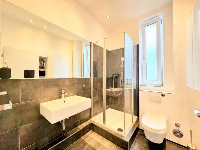 Unterbilk: Klasse Wohnung mit Balkon in Top-Lage