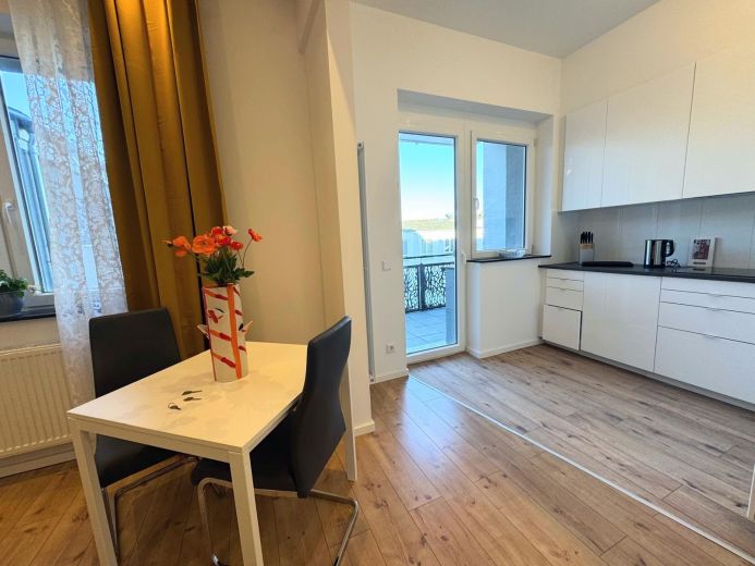 F&uuml;rstenwall: komplett saniertes 2-Zimmer-Apartment im Hinterhof