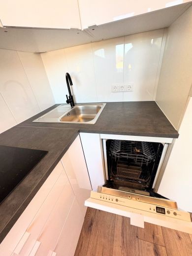 F&uuml;rstenwall: komplett saniertes 2-Zimmer-Apartment im Hinterhof