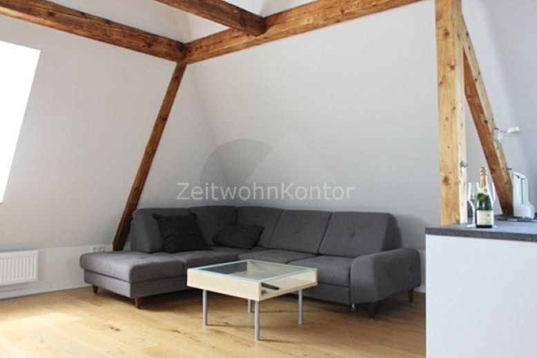 Zeitwohnkontor: Kurzer Weg nach D&uuml;sseldorf und Essen: 2-Raumwohnung  WLAN, Parkett, Garage, Kaminofen