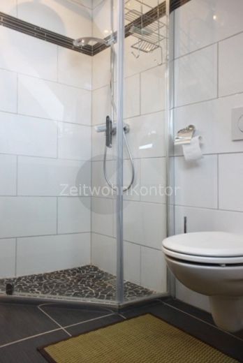 Zeitwohnkontor: Kurzer Weg nach D&uuml;sseldorf und Essen: 2-Raumwohnung  WLAN, Parkett, Garage, Kaminofen