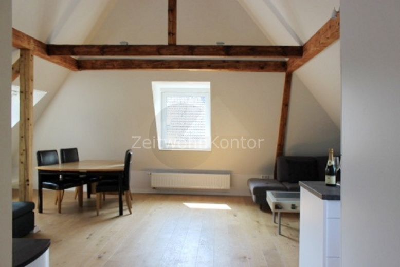 Zeitwohnkontor: Kurzer Weg nach D&uuml;sseldorf und Essen: 2-Raumwohnung  WLAN, Parkett, Garage, Kaminofen