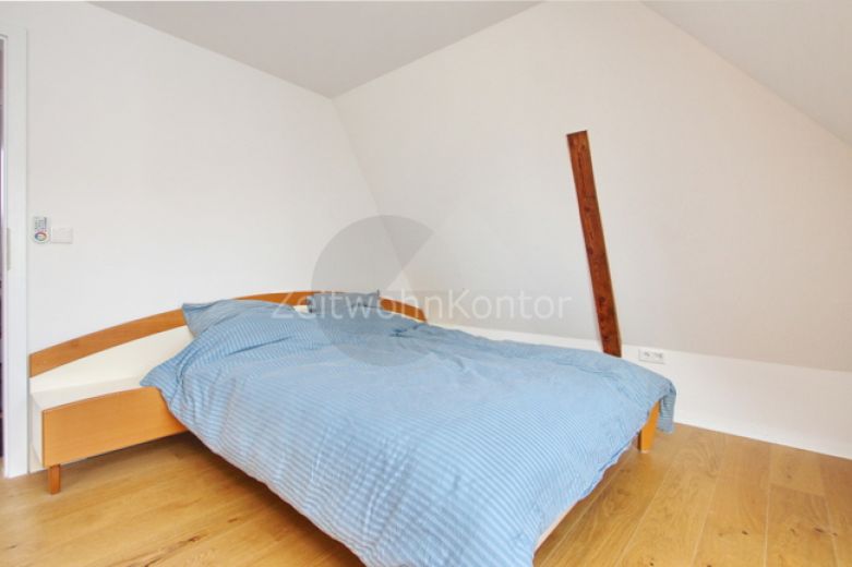 Zeitwohnkontor: Kurzer Weg nach D&uuml;sseldorf und Essen: 2-Raumwohnung  WLAN, Parkett, Garage, Kaminofen