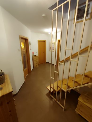 M&ouml;blierte 3-Zimmer Maisonette-Wohnung mit Balkon in Halle (Saale)