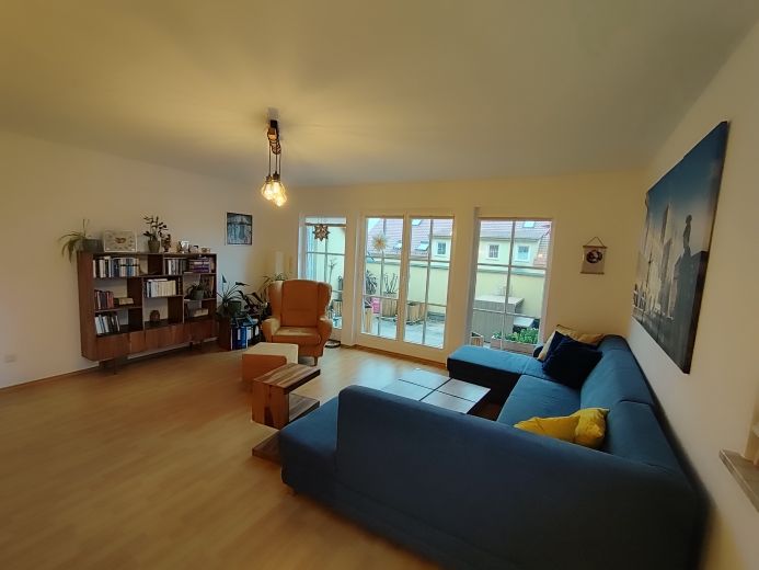 M&ouml;blierte 3-Zimmer Maisonette-Wohnung mit Balkon in Halle (Saale)