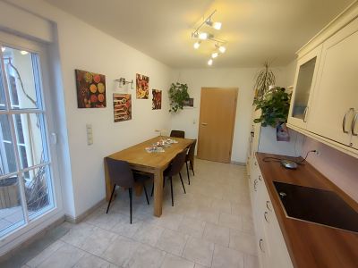 M&ouml;blierte 3-Zimmer Maisonette-Wohnung mit Balkon in Halle (Saale)