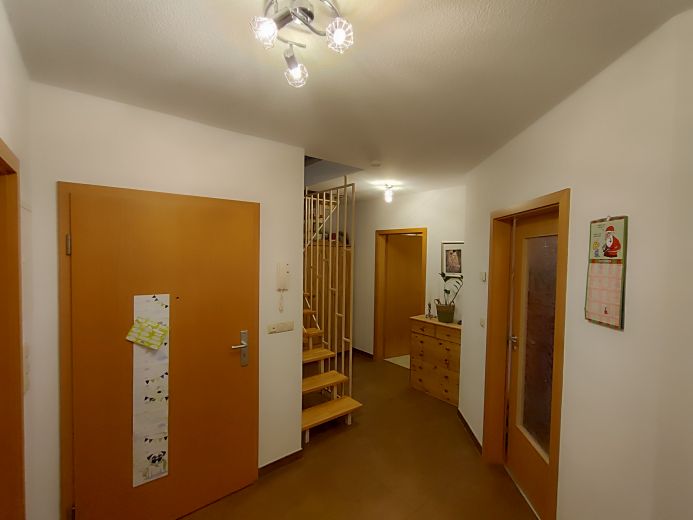 M&ouml;blierte 3-Zimmer Maisonette-Wohnung mit Balkon in Halle (Saale)