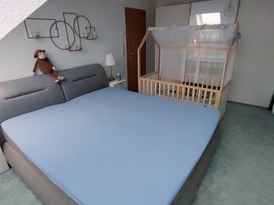 M&ouml;blierte 3-Zimmer Maisonette-Wohnung mit Balkon in Halle (Saale)