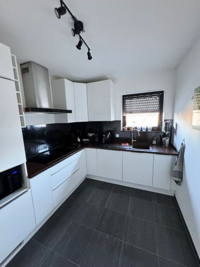 2 Zi Wohnung voll m&ouml;bliert 20min von Bonn zu vermieten