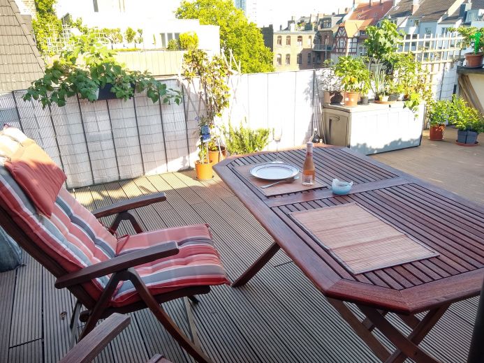 Wohnung m&ouml;bliert mit Dachterrasse