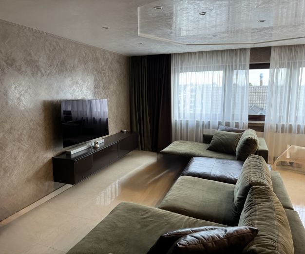 Luxuri&ouml;ses 3 Zimmer Apartment im Herzen von Niederkassel