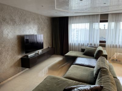 Luxuri&ouml;ses 3 Zimmer Apartment im Herzen von Niederkassel