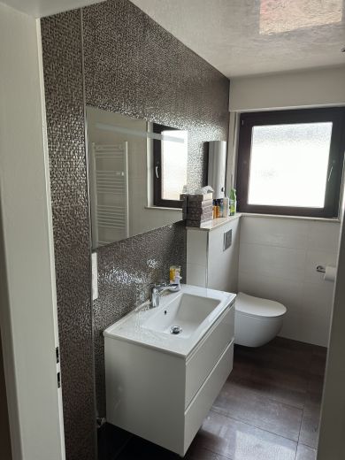 Luxuri&ouml;ses 3 Zimmer Apartment im Herzen von Niederkassel