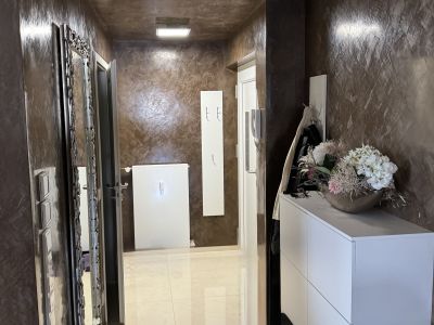 Luxuri&ouml;ses 3 Zimmer Apartment im Herzen von Niederkassel