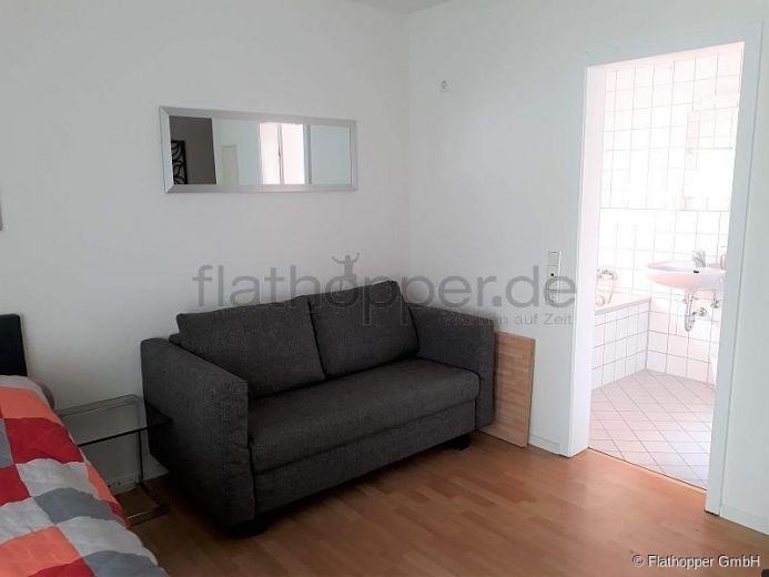 Modernes Apartment mit Stellplatz in Walldorf