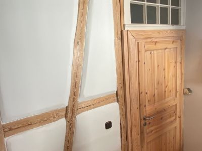 Zwei Zimmer Wohnung im Rhein-Gebiet zu vermieten