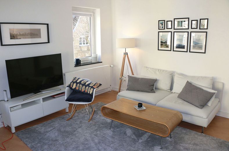 Alt-Oberkassel: Sehr schickes Apartment in Top Lage von Oberkassel