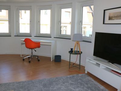 Alt-Oberkassel: Sehr schickes Apartment in Top Lage von Oberkassel